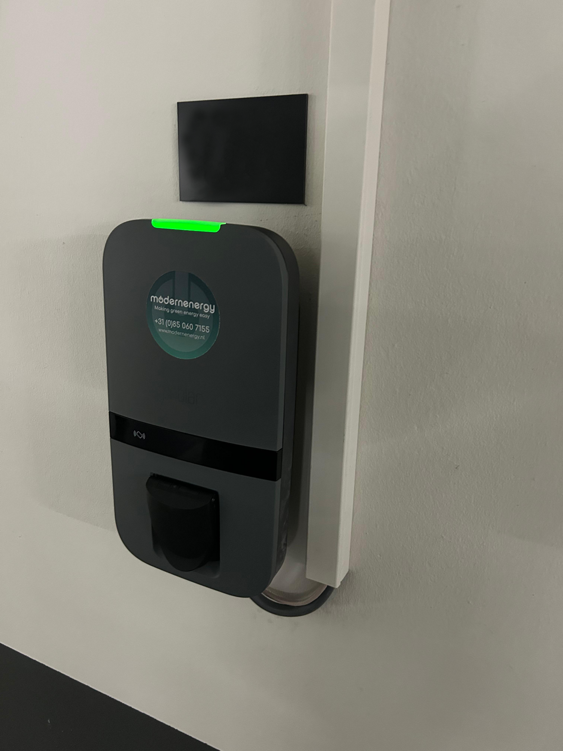 Peblar business laadpaal